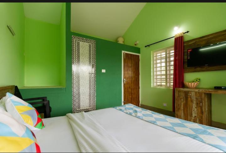 Letstay Vythiri Hill Palace Luaran gambar