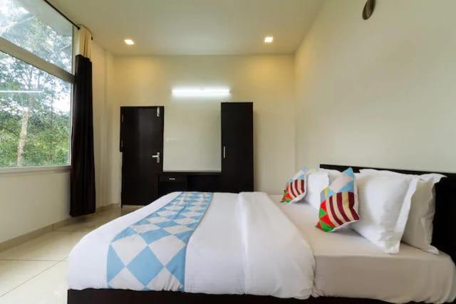Letstay Vythiri Hill Palace Luaran gambar